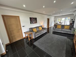 Photo 6- click for photo gallery